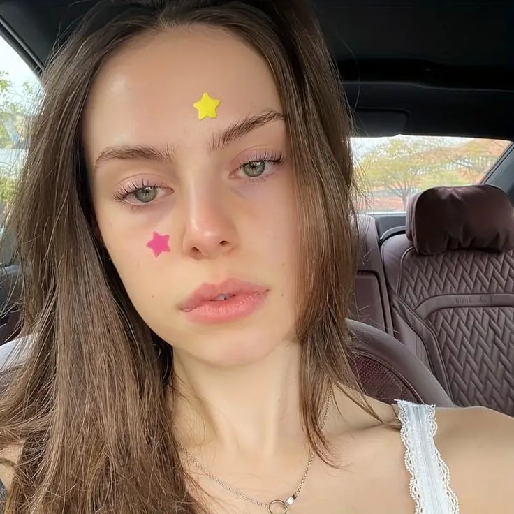 Set 72 parches acné corazon y estrellas